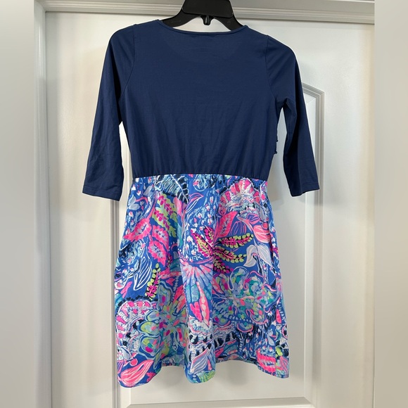 Lilly Pulitzer Multi-Color Dress with side pockets. Size 12-14 - Picture 6 of 7